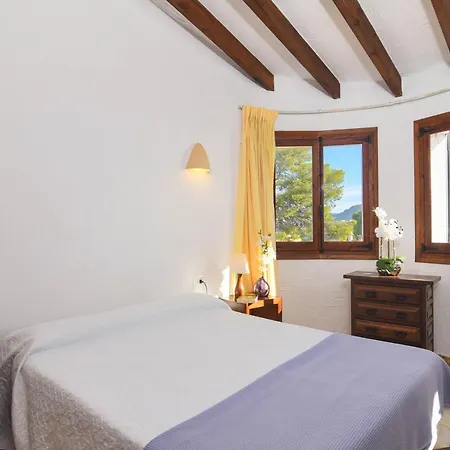 With Seaviews In Moraira Feriehus *